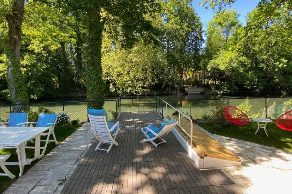 Loire Nature, Proche De La Ville 奥尔良 外观 照片